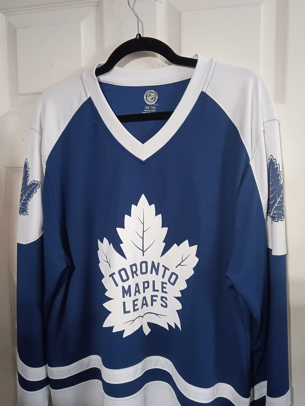 Toronto Maple Leafs John Taveres Jersey